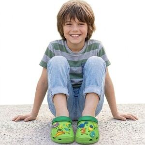 UNISEX Clogs with Cute Dinosaur Charms (Jibbitz) BRAND NEW